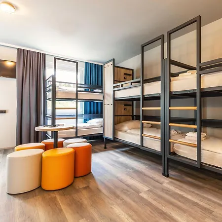 A&o 하우프트반호프 2*