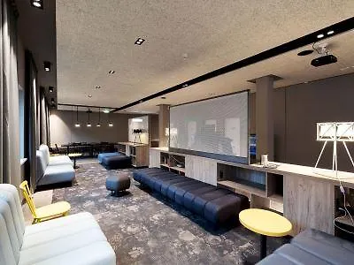 Hotel A&o Hauptbahnhof 2*